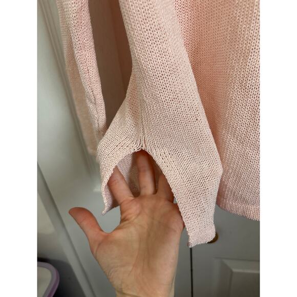 J. McLaughlin Baby Pink Soft Loose Knit V-Neck Sweater Size Medium - Picture 3 of 6